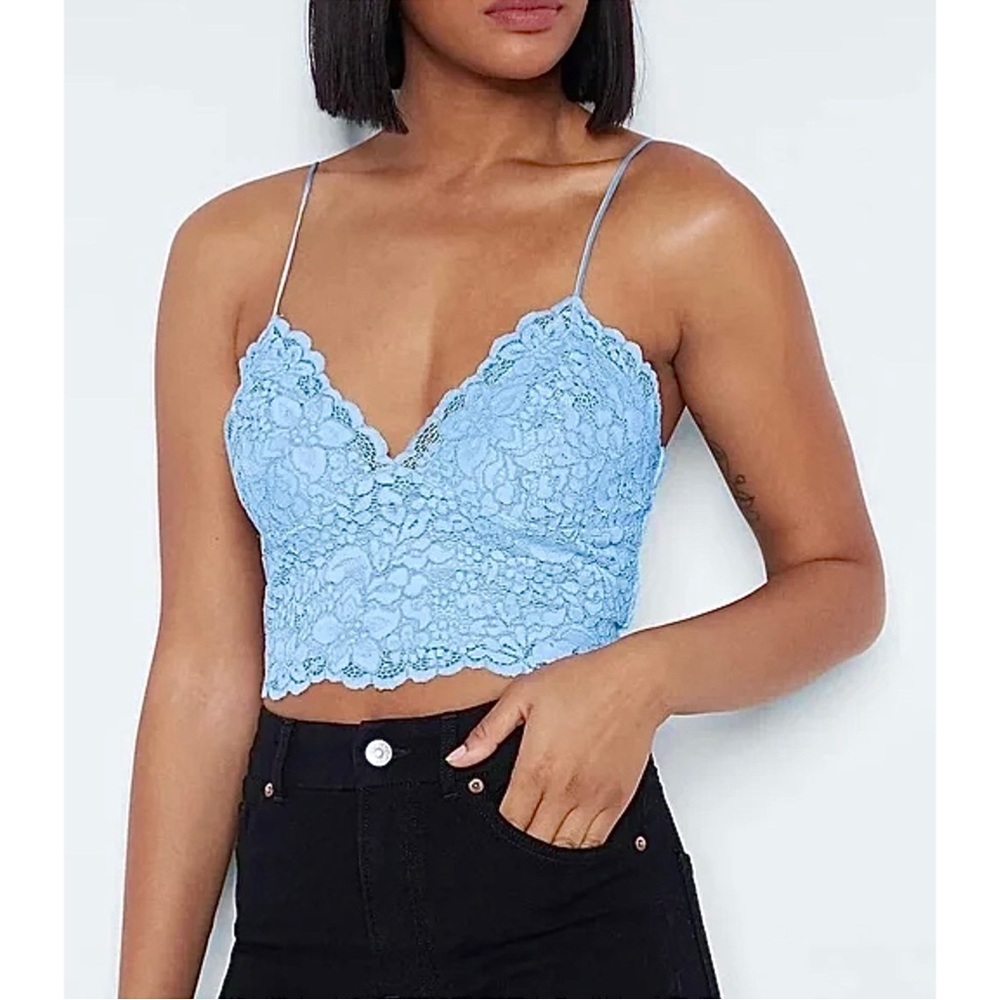 EXPRESS Allover Lace Cropped Cami